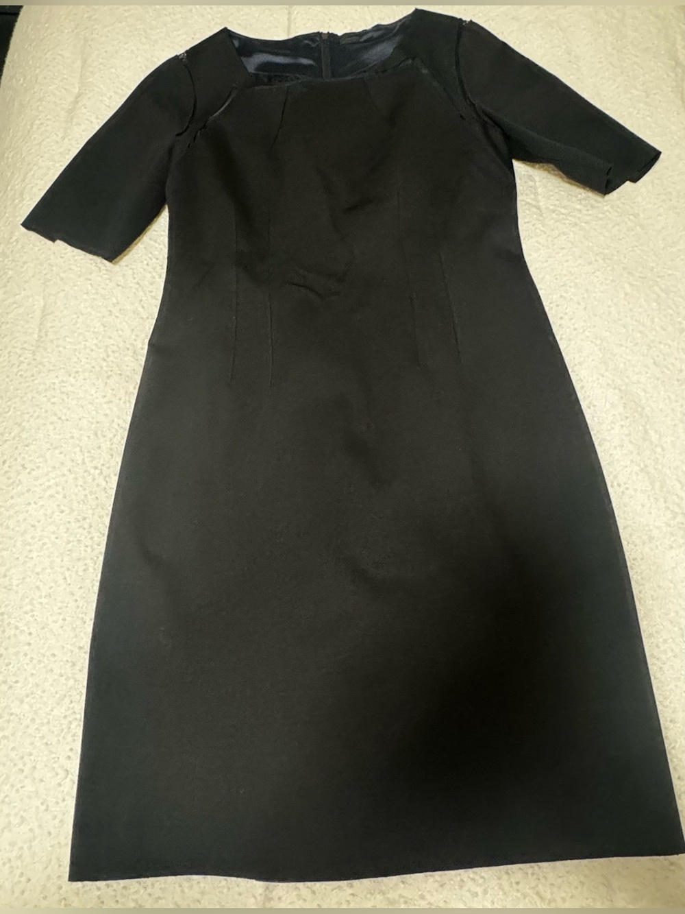 Classic Black Sheath Dress - Elegant Short Sleeve